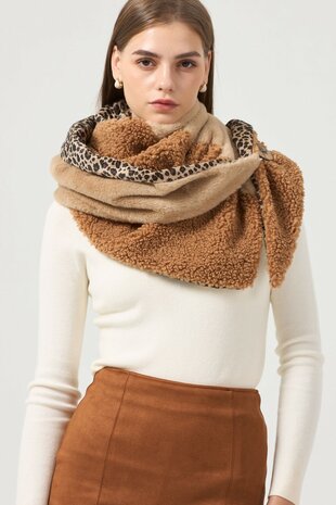 Camel leopeard triangle scarf Teddy|Fake fur teddy fabric